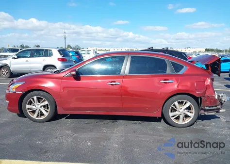 2013 Nissan Altima 2.5 Sv z USA, uszkodzony, nr VIN 1N4AL3AP5DC117155